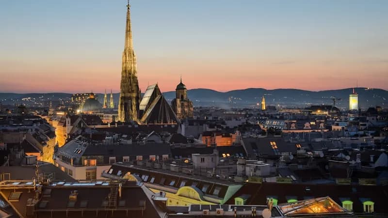 A Guide to Cultural Etiquette in Vienna
