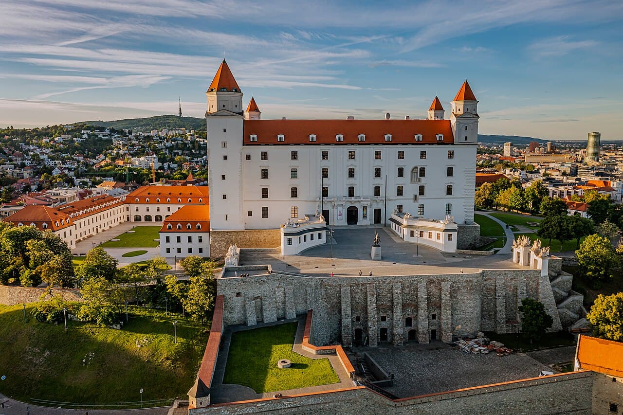 Vienna to Bratislava Day Trip: Tips, Costs and Transfer